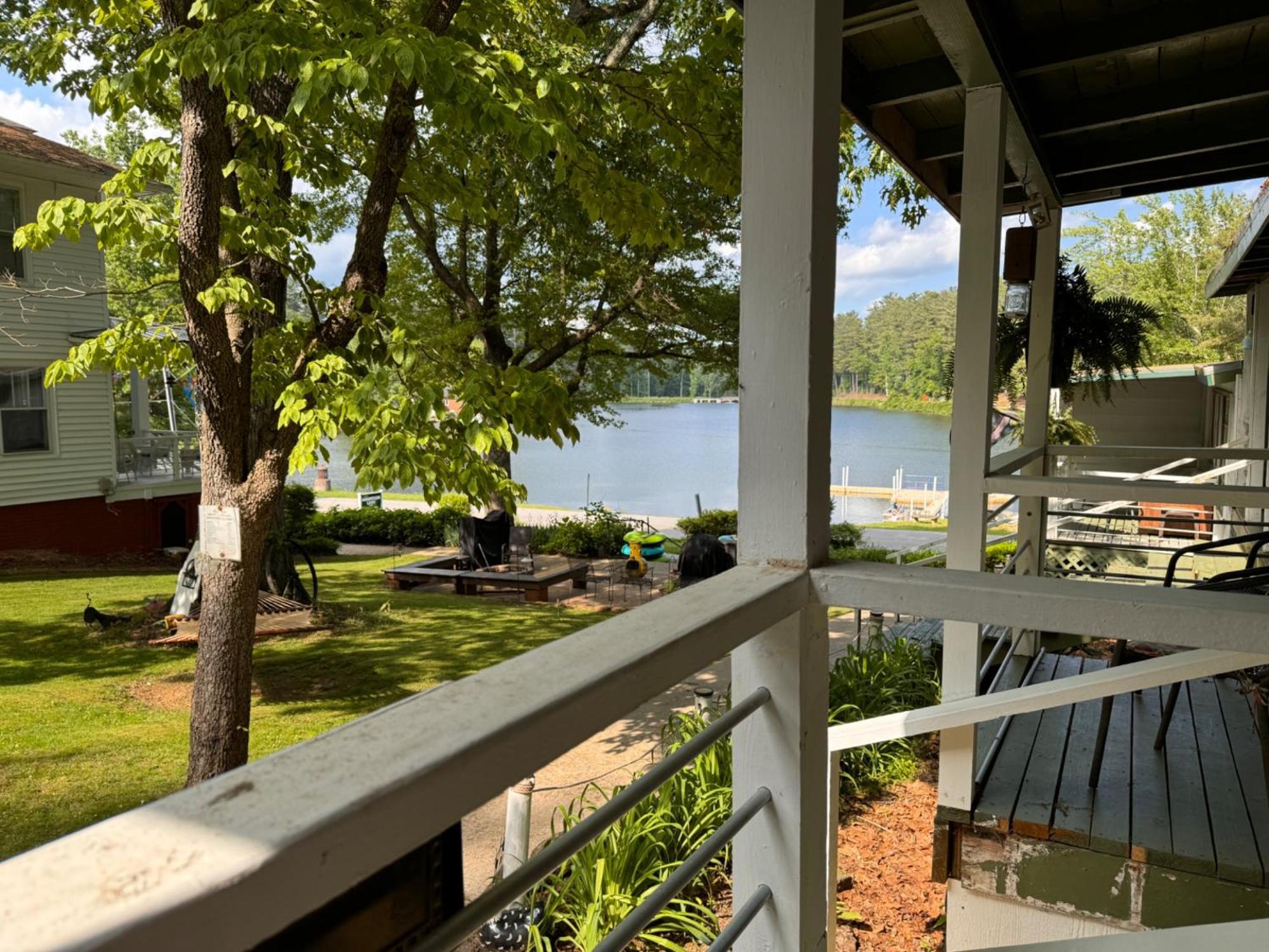 Mountain Lake Cottages ヘンダーソンビル エクステリア 写真