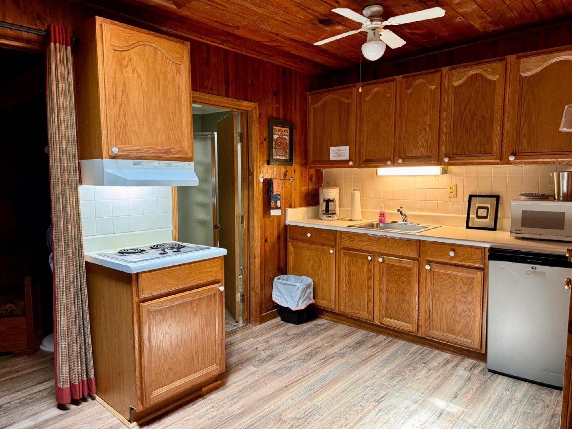 Mountain Lake Cottages ヘンダーソンビル エクステリア 写真