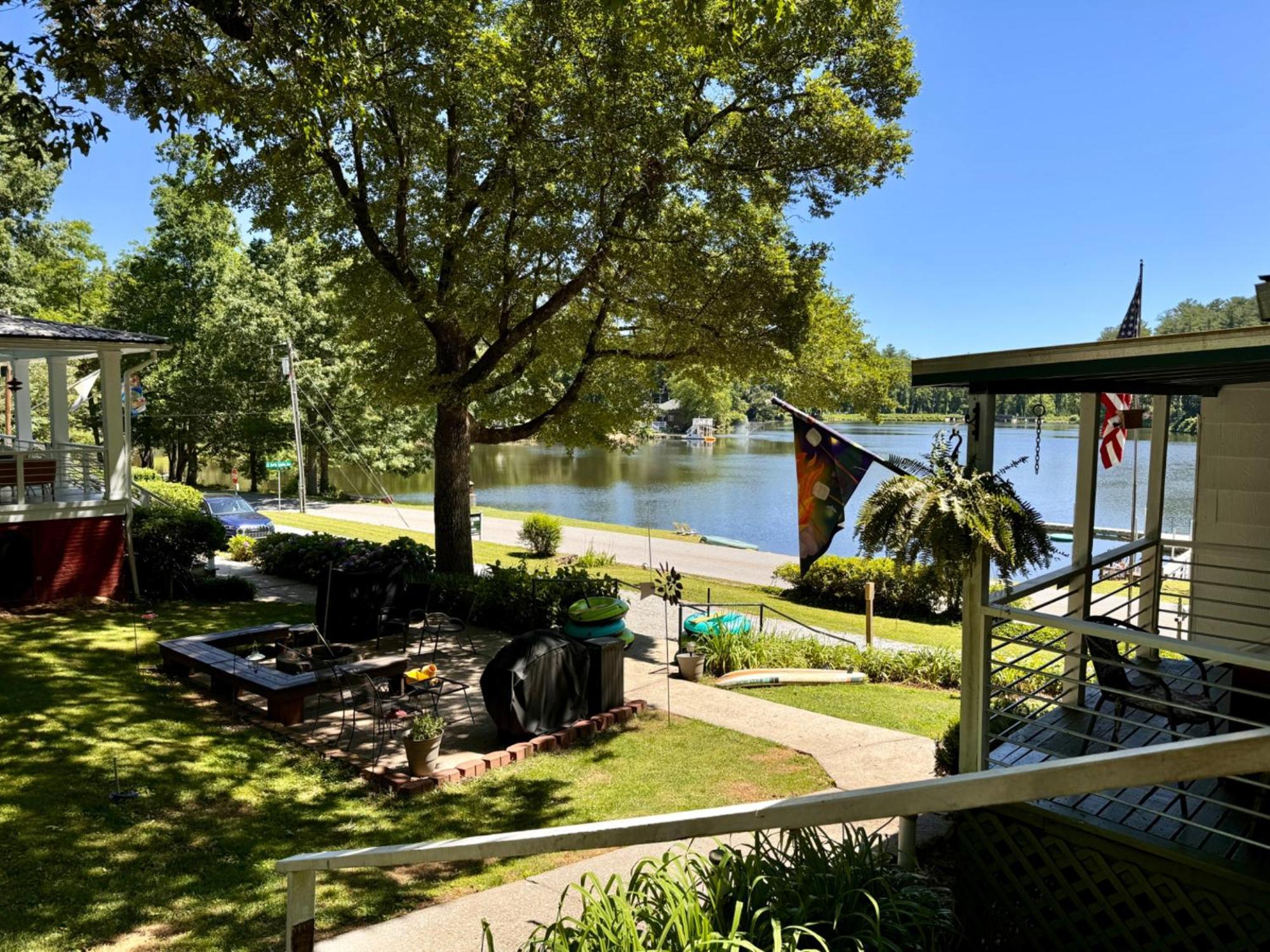 Mountain Lake Cottages ヘンダーソンビル エクステリア 写真