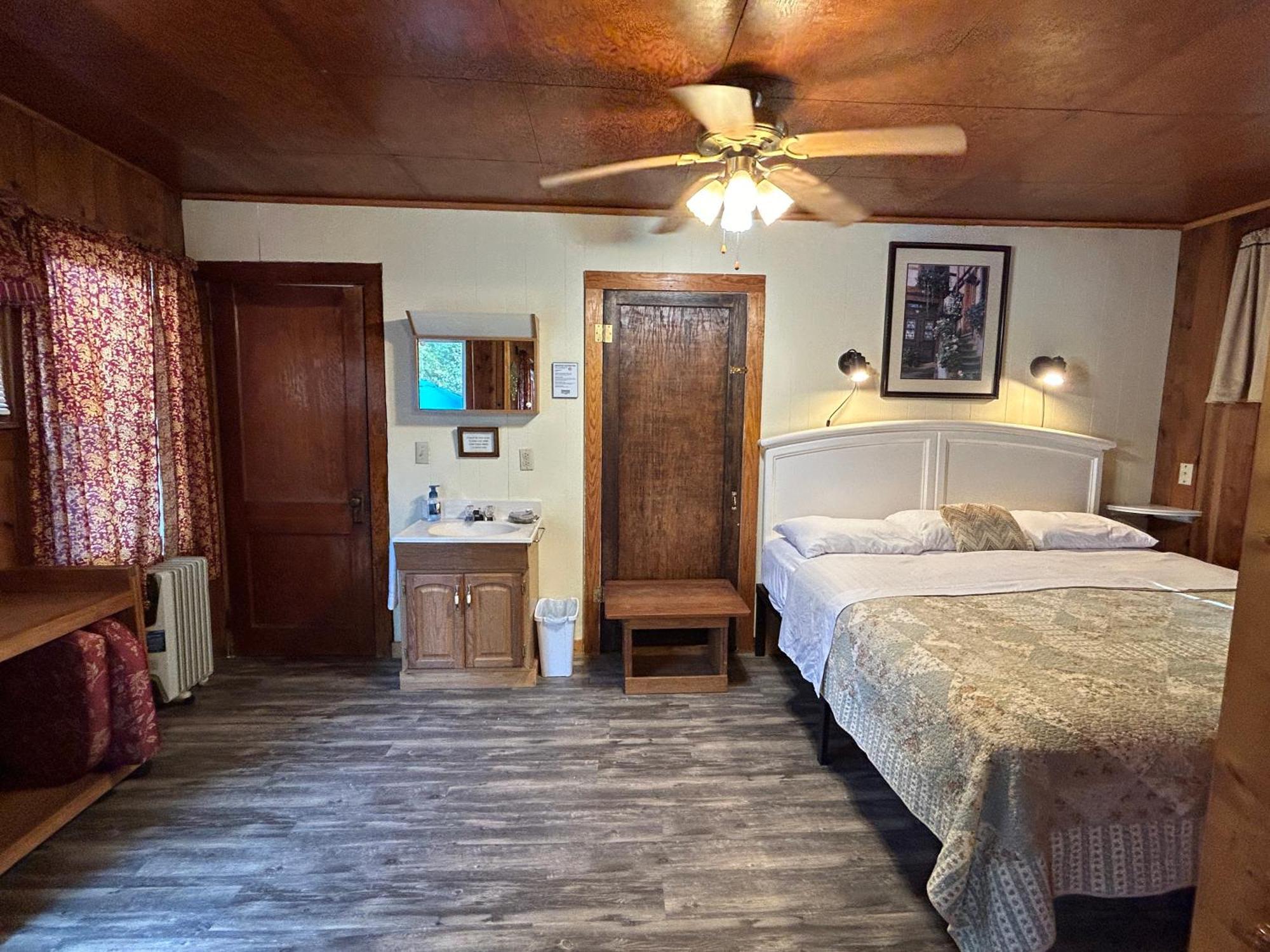 Mountain Lake Cottages ヘンダーソンビル エクステリア 写真