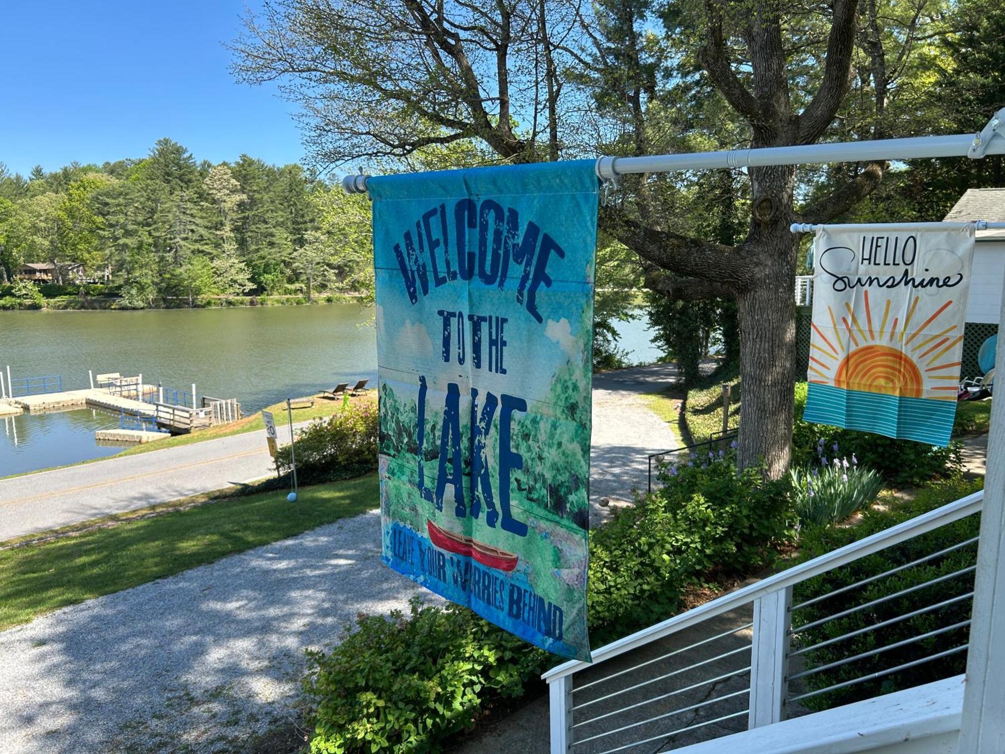 Mountain Lake Cottages ヘンダーソンビル エクステリア 写真